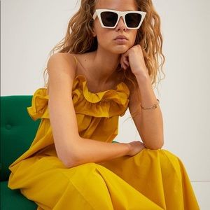 H&M Ruffle Trimmed Dress